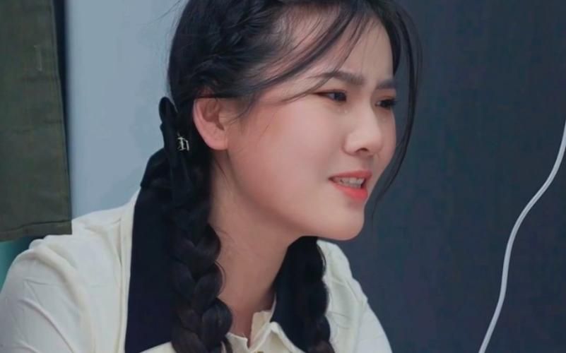 贬值我成了世界首富第1-30集